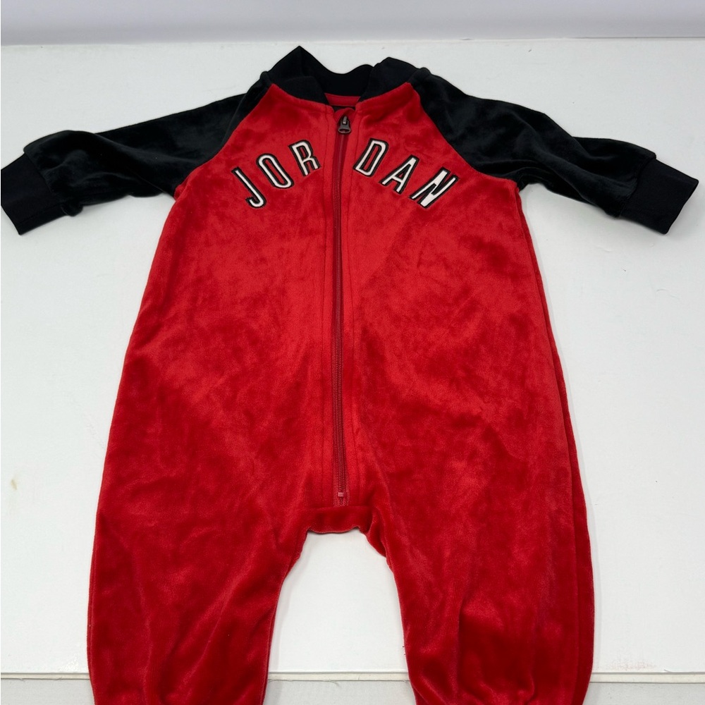 Air Jordan Baby Bodysuit Toddler Newborn Boys One Piece Nike Red/Black Sz 6M  A8